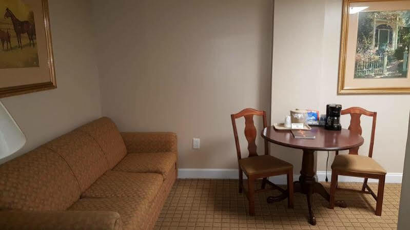 Inn On Broadway Downtown/Keeneland/Medical Center ليكسينغتون المظهر الخارجي الصورة